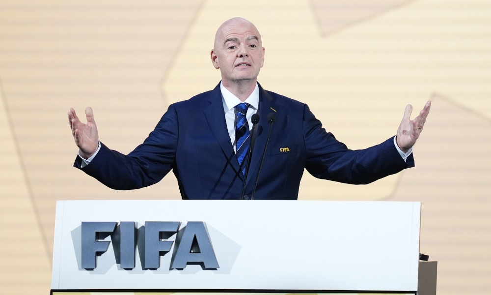 小克鲁伊维特：当初加盟罗马是想尽快为巴萨踢球，事情没那么简单.